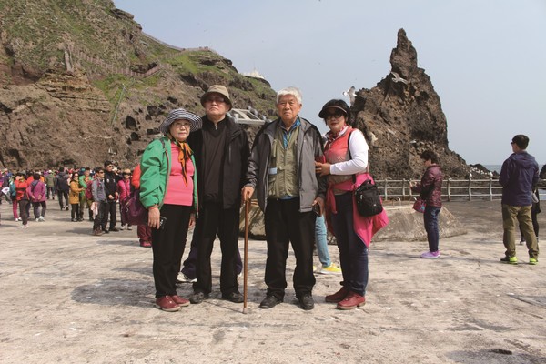 ▲ 울릉도에서 딸 강태희님과 함께한 양원진 선생