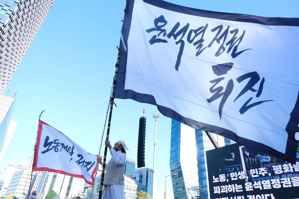 11일 서대문사거리에서 열린 ‘전태일 열사 정신 계승 2023 전국노동자 대회’ ⓒ 김준 기자